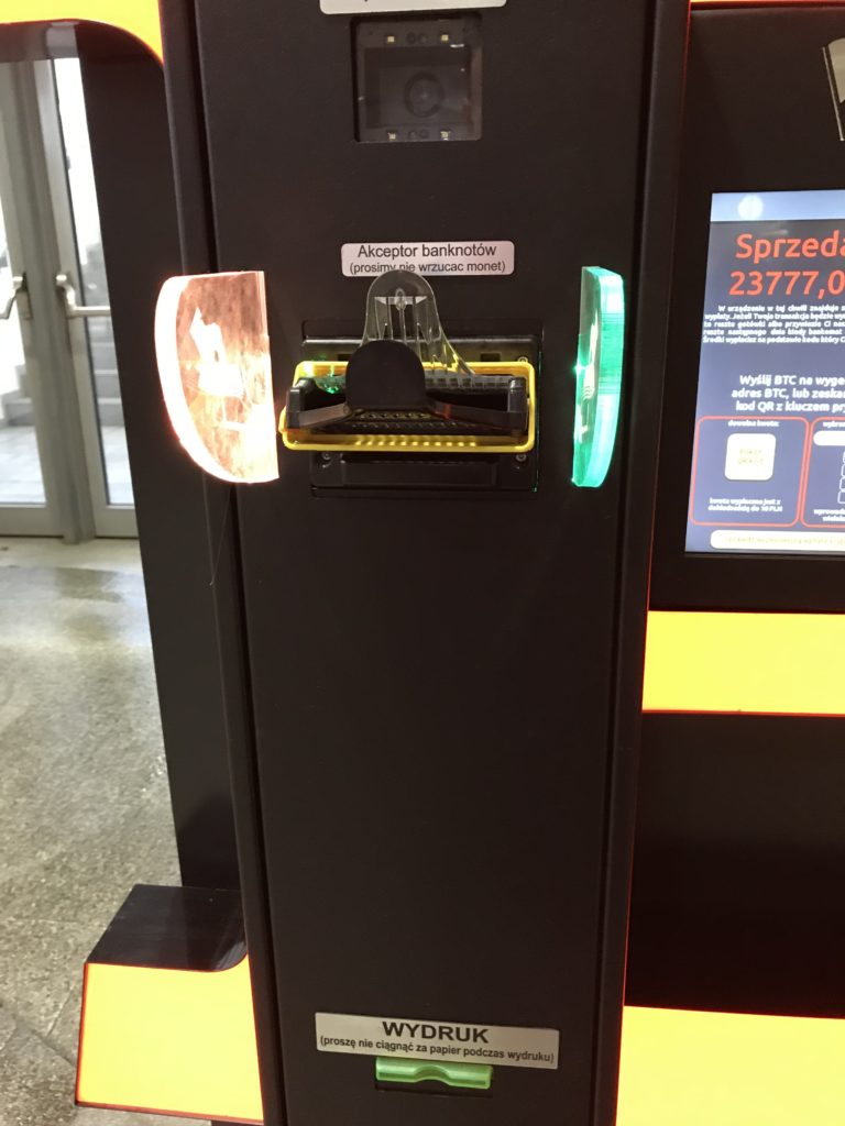 Gotówka z bankomatu bitcoin